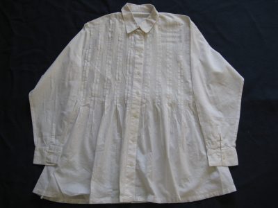 MID SUMMER FANTASTIC CLEARING SALE-INDIAN BEAUTIFUL BLOUSE - 100% COTTON- M/L-WHITE COLOR-TOP QUALITY-LOWEST PRICE GAURANTEED-TRY AT ONCE-DO NOT MISS THIS CHANCE-60% DISCOUNT-ART NO. 17/34852984-Sw.Kr. 140-00
