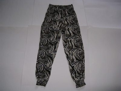 MID SUMMER FANTASTIC CLEARING SALE-LEGGING FOR GIRLS-MIXED PATTERN COLOR -LARGE-LOWEST PRICE GUARANTEED-TRY ATLEAST ONCE- DO NOT MISS THIS CHANCE-50% DISCOUNT-ART.NO.16/34755726