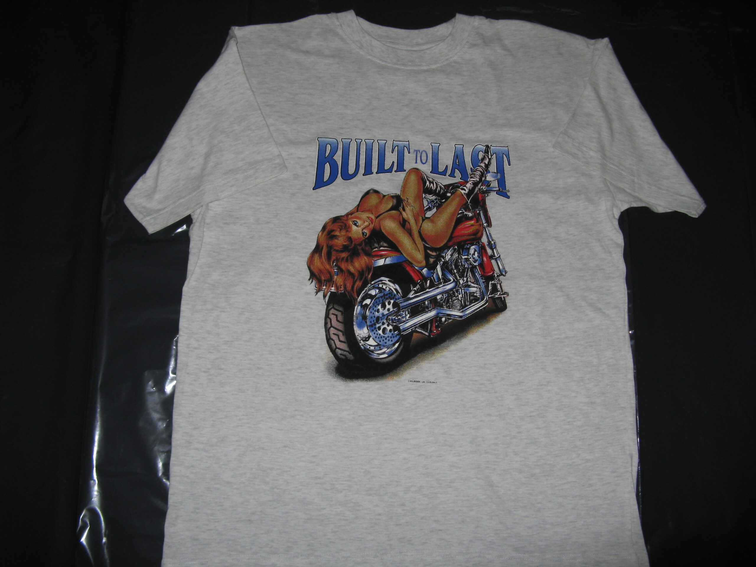 AMERICAN T-SHIRT PRINTED WITH USA MOTIVE " BUILT TO LAST " LOWEST PRICE GARANTI"DO NOT MISS THIS CHANCE-FFREE DELIVERY" Art. No. 1979127245-REA 50%