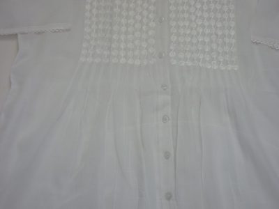 MID SUMMER FANTASTIC CLEARING SALE-INDIAN FULL EMBROIDERED VISCOSE SUMMER BLOUSE IN MANY BEAUTIFUL COLORS FOR LADIES-FRONT OPENING-TOP QUALITY-LOWEST PRICE GUARANTEED-L/XL-TRY AT LEAST ONCE-DO NOT MISS THIS CHANCE-50% DISCOUNT ART. No.1080807 .Price Sw.Kr