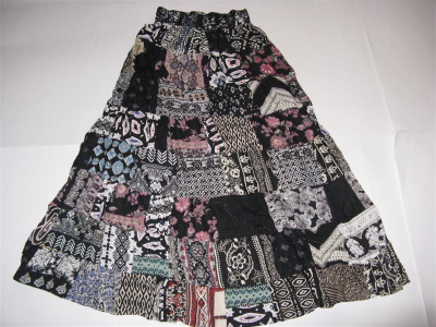 MID SUMMER FANTASTIC CLEARING SALE-INDIAN BEAUTIFUL FANTASTIC VISCOSE SKIRT IN NICE PRINTS FOR BEAUTIFUL LADIES-LOWEST PRICE GUARANTEED - DON'T MISS THIS CHANCE-DISCOUNT 50%- ART. NO.17/34853223