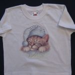 AMERICAN T-SHIRT PRINTED WITH USA MOTIVE " CAT WEARING BLUE WINTER CAP " LOWEST PRICE GARANTI. Art.No. 17114-6935